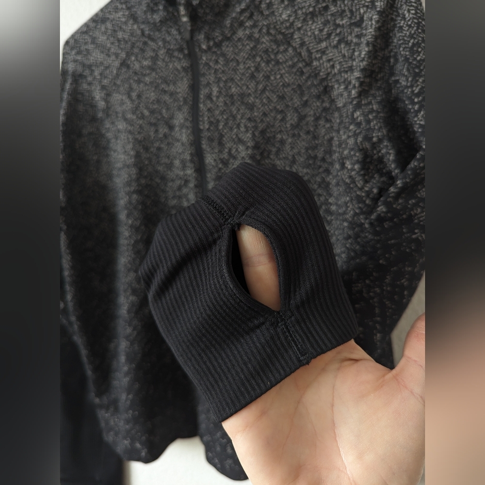 Lululemon Half Zip Cropped Run Top - Picture 5 of 6